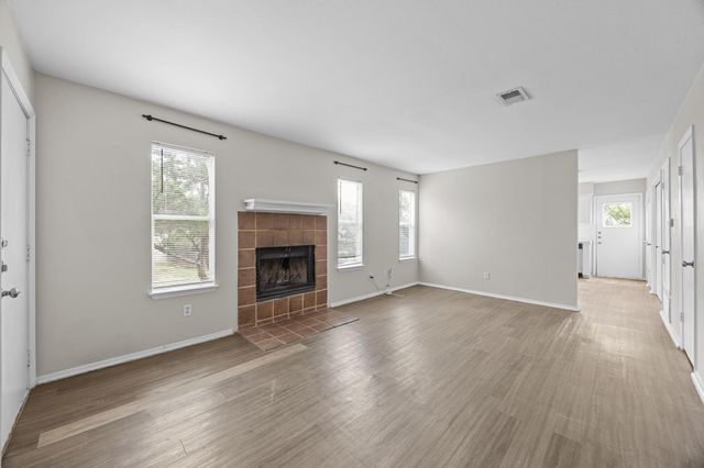 6904 Rifle BND A, Austin, TX 78736