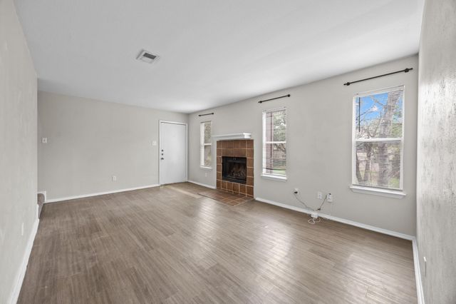 6904 Rifle BND A, Austin, TX 78736