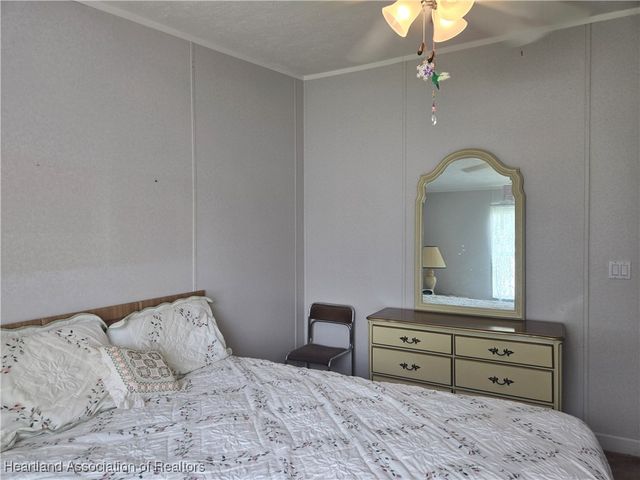 1017 W Virginia Drive, Sebring, FL 33870