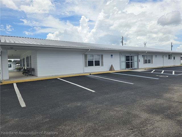 1017 W Virginia Drive, Sebring, FL 33870