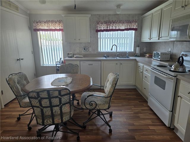 1017 W Virginia Drive, Sebring, FL 33870