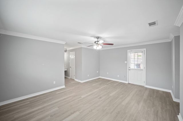6215 S Braeswood Boulevard, Houston, TX 77096