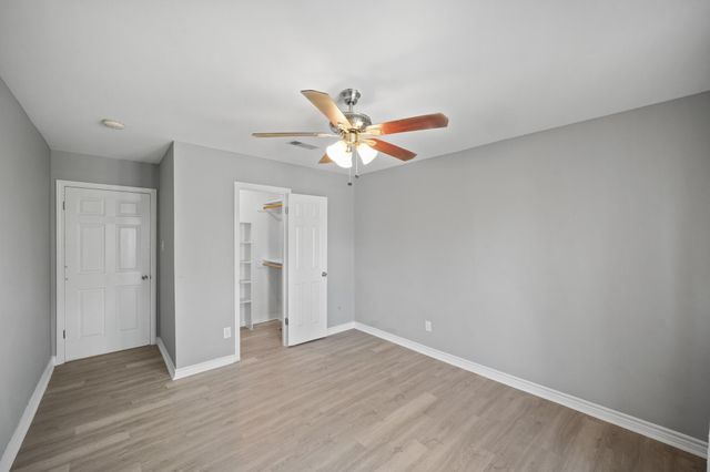6215 S Braeswood Boulevard, Houston, TX 77096