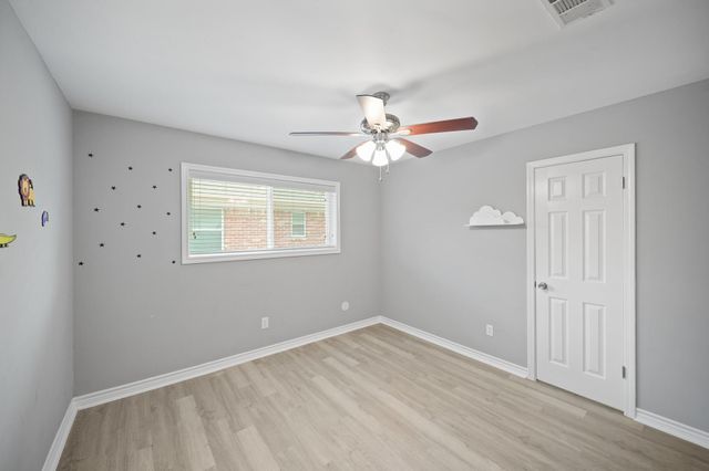 6215 S Braeswood Boulevard, Houston, TX 77096