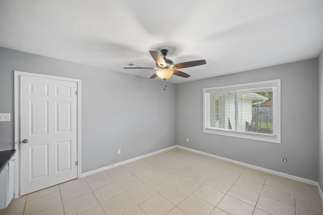 6215 S Braeswood Boulevard, Houston, TX 77096