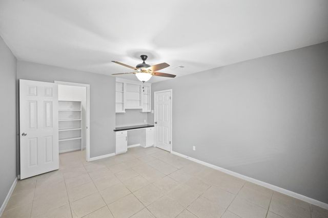6215 S Braeswood Boulevard, Houston, TX 77096