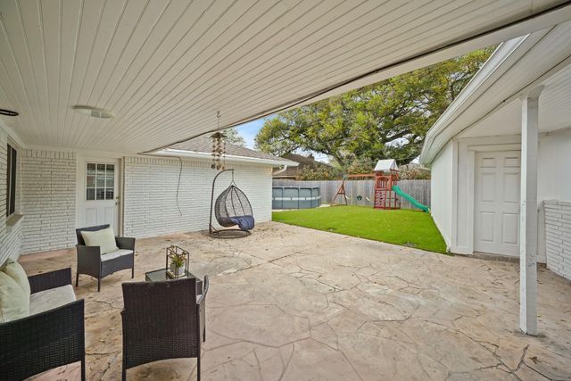 6215 S Braeswood Boulevard, Houston, TX 77096