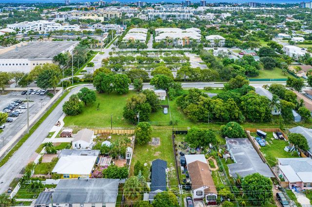 107 SW 4TH Avenue, Delray Beach, FL 33444