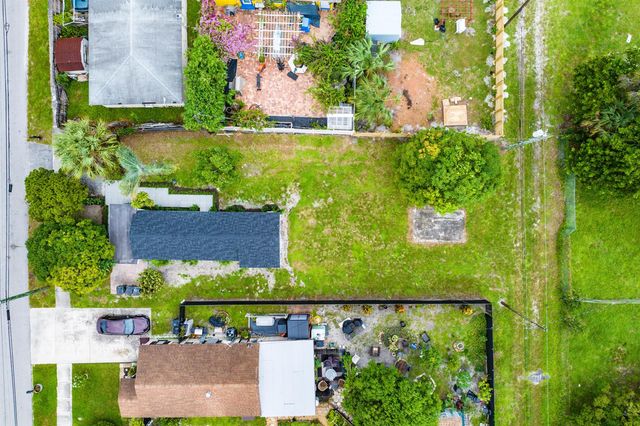 107 SW 4TH Avenue, Delray Beach, FL 33444