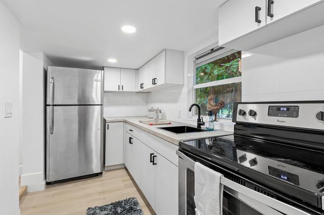 107 SW 4TH Avenue, Delray Beach, FL 33444