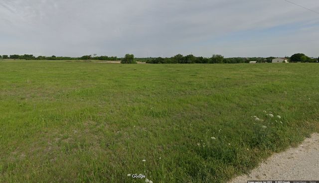 000 Mirage Drive, Nevada, TX 75173