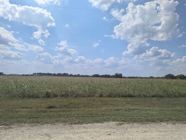 000 Mirage Drive, Nevada, TX 75173