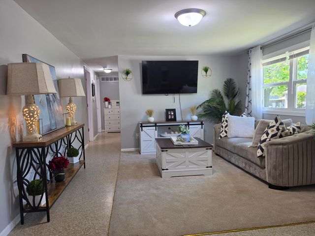 1300 HAVEN RD, Columbia, MO 65202