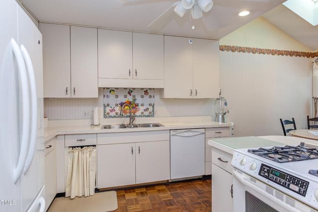 309 Baneberry Close, Pittsboro, NC 27312