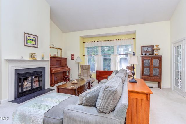 309 Baneberry Close, Pittsboro, NC 27312