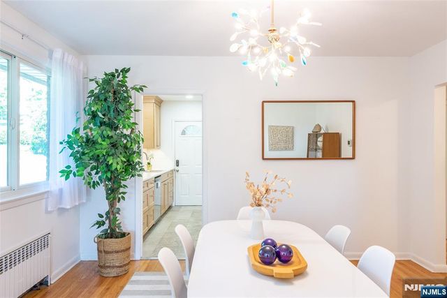 110 Woodlawn Avenue, Clifton, NJ 07013