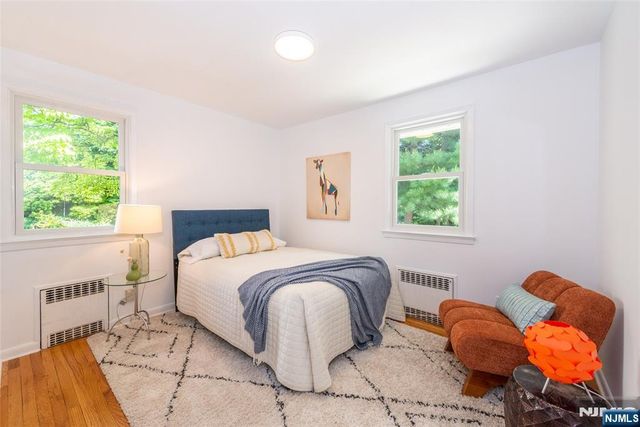 110 Woodlawn Avenue, Clifton, NJ 07013