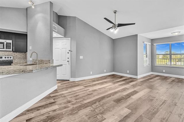 3300 N Pinewalk Dr N 1925, Margate, FL 33063