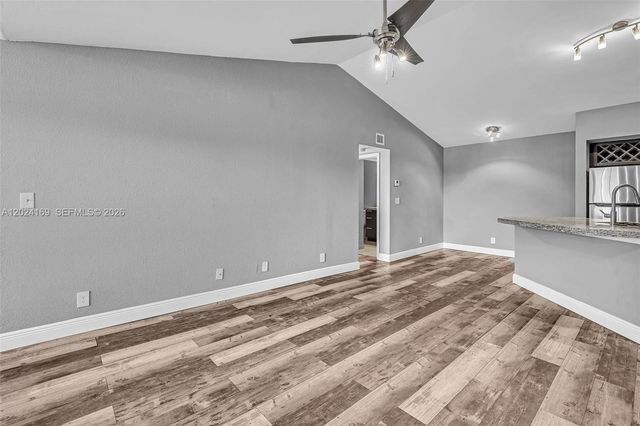 3300 N Pinewalk Dr N 1925, Margate, FL 33063