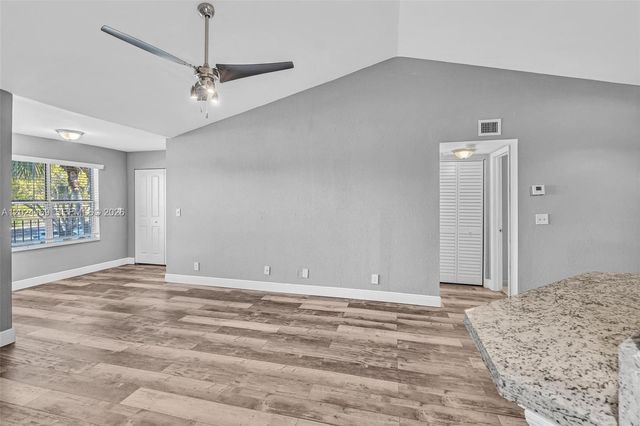 3300 N Pinewalk Dr N 1925, Margate, FL 33063