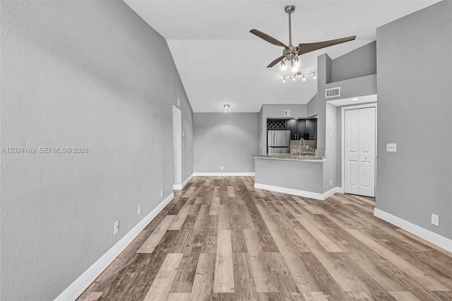 3300 N Pinewalk Dr N 1925, Margate, FL 33063
