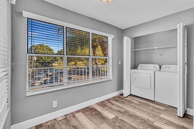 3300 N Pinewalk Dr N 1925, Margate, FL 33063