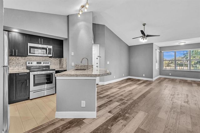 3300 N Pinewalk Dr N 1925, Margate, FL 33063