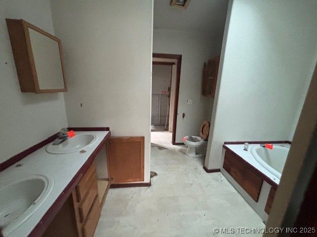 12270 W 835 Road, Tahlequah, OK 74464