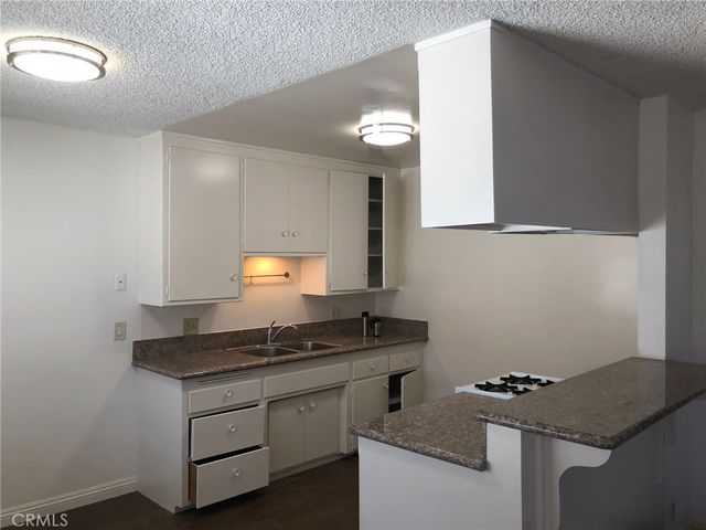 2302 Larch 6, Alhambra, CA 91801