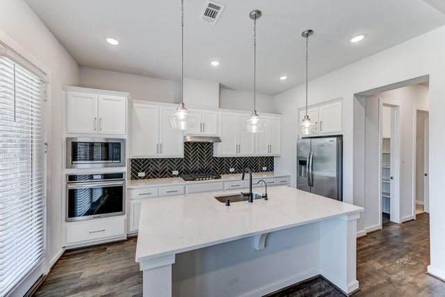 6570 Scarlet Pond Lane, Fulshear, TX 77441