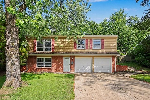 9939 Harrison Street, Kansas City, MO 64131