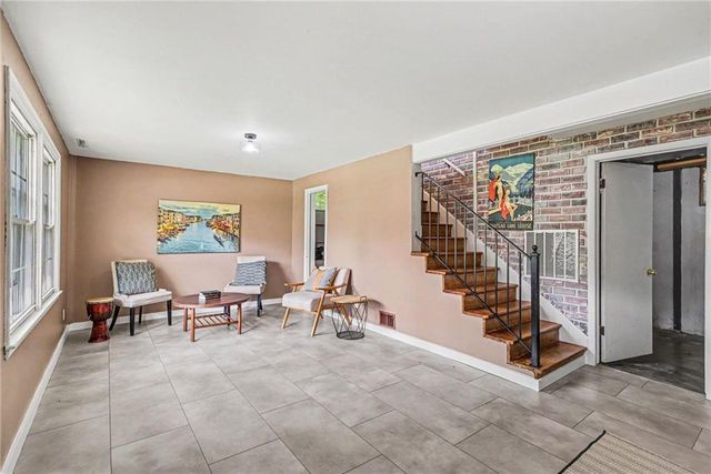 9939 Harrison Street, Kansas City, MO 64131