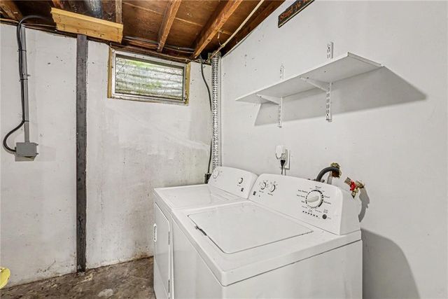 9939 Harrison Street, Kansas City, MO 64131