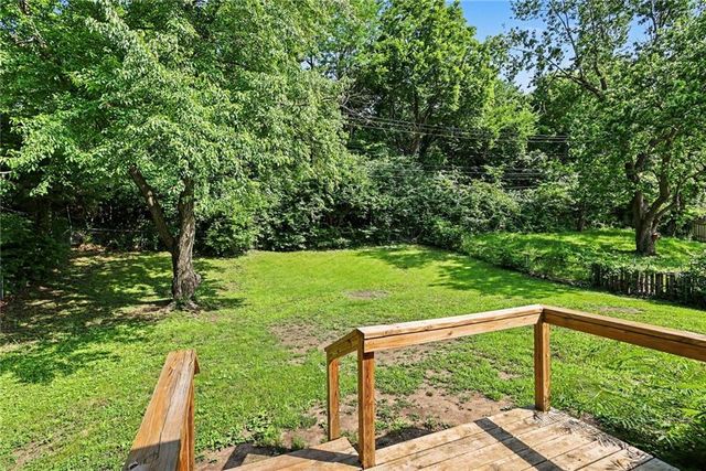 9939 Harrison Street, Kansas City, MO 64131