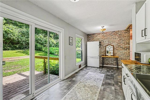 9939 Harrison Street, Kansas City, MO 64131