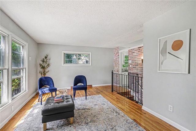9939 Harrison Street, Kansas City, MO 64131