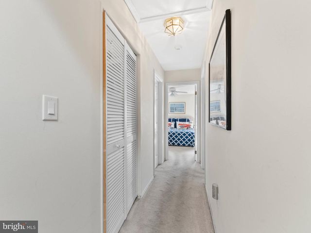 2 WINDMILL CT, Columbus, NJ 08022