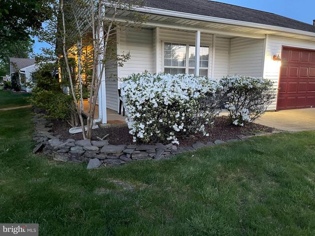 2 WINDMILL CT, Columbus, NJ 08022