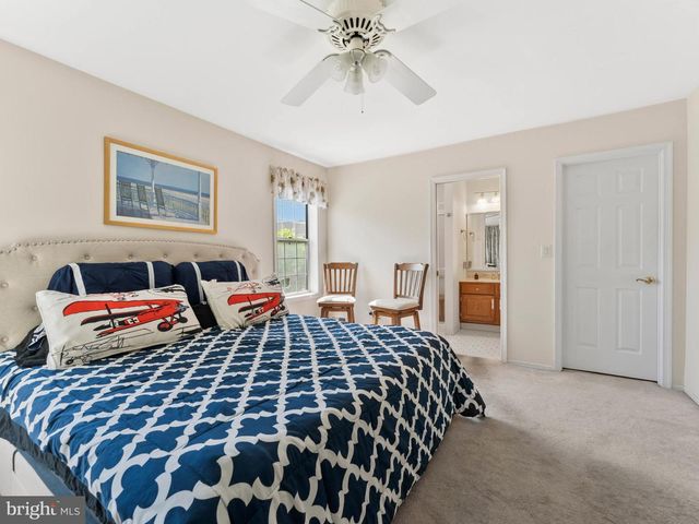 2 WINDMILL CT, Columbus, NJ 08022