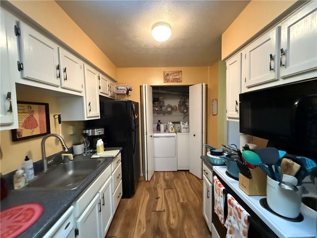 314 Canterbury Ct, Oakmont, PA 15139