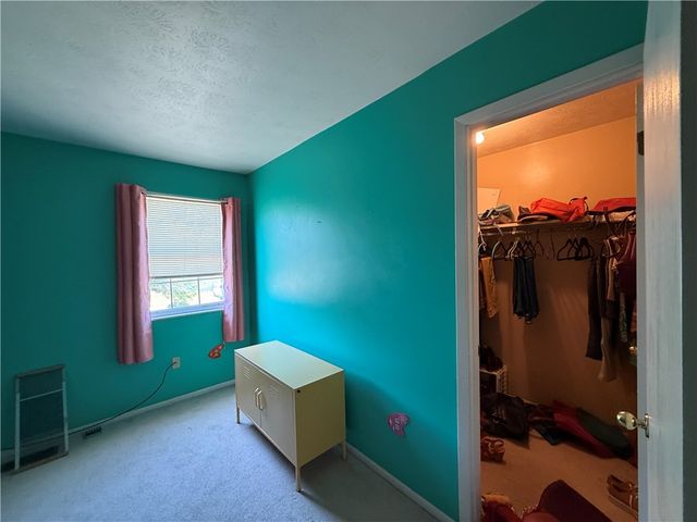 314 Canterbury Ct, Oakmont, PA 15139