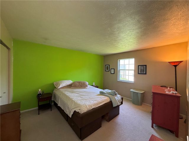 314 Canterbury Ct, Oakmont, PA 15139