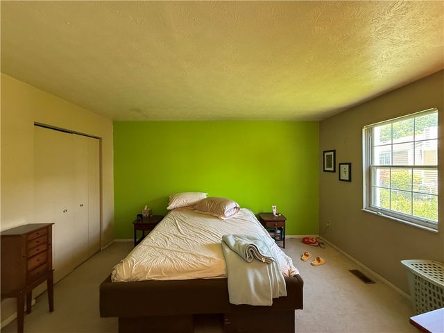 314 Canterbury Ct, Oakmont, PA 15139