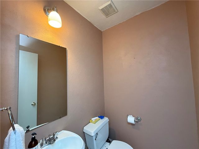 314 Canterbury Ct, Oakmont, PA 15139