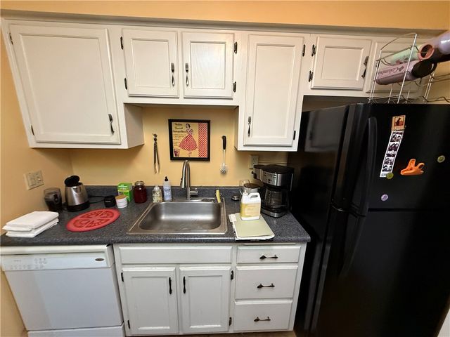 314 Canterbury Ct, Oakmont, PA 15139