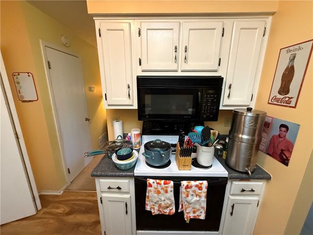 314 Canterbury Ct, Oakmont, PA 15139