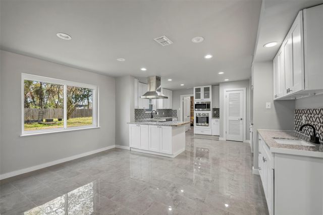 1123 Doral Lane, Houston, TX 77073