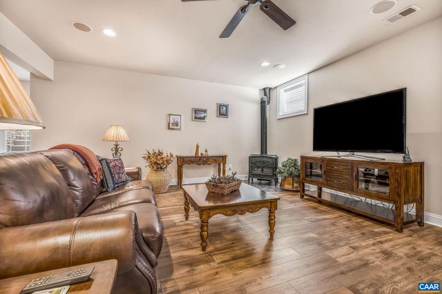 2449 PENDOWER LN, Keswick, VA 22947