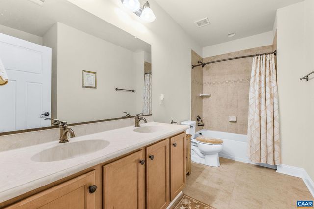 2449 PENDOWER LN, Keswick, VA 22947