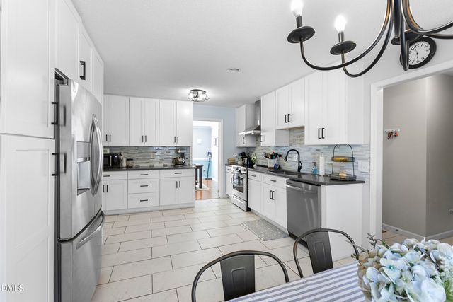 3338 Carolina Way, Sanford, NC 27332